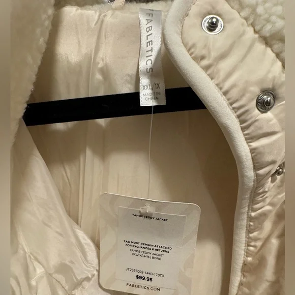 FABLETICS Tahoe Teddy Jacket - Picture 4 of 17